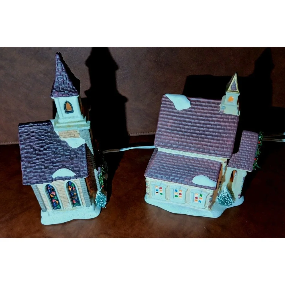 Christmas Bundle (2) Valley Mainstreet Collectors Churchs & 1992,1993 Light #138